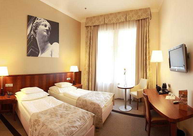 Hotel Sovereign 4*