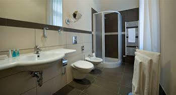 Sovereign 4*